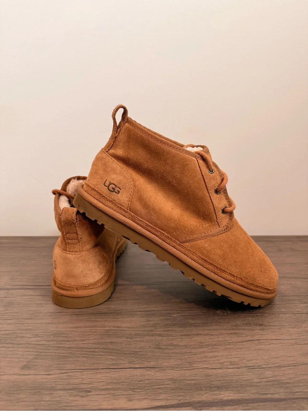 UGG Men's BOOTS  Neumel Boots Chestnut Men's Size 9 Authentic EURO 43 EUC